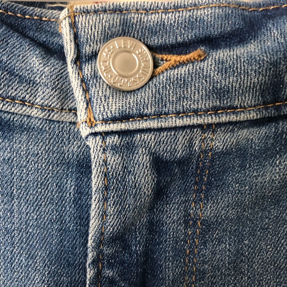 Levi’s Blue Ripped Jeans - Picture 6 of 8